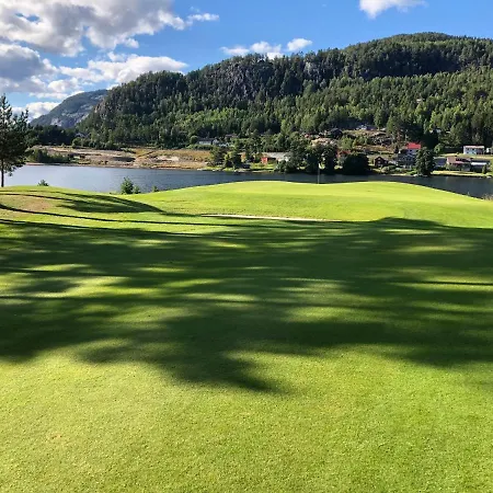 Golf Park * 弗罗达尔